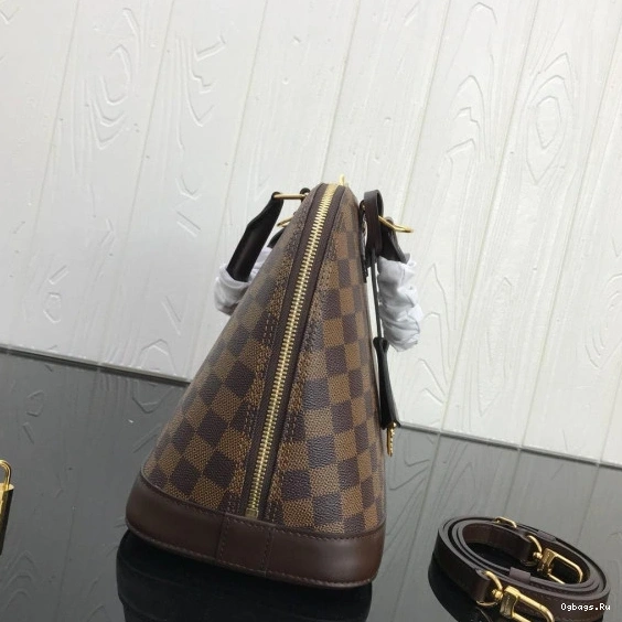 Vuitton Louis PM ALMA 0405